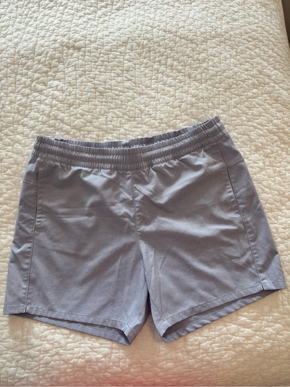Eddie Bauer Athletic periwinkle blue size medium Women's Elastic Waist Shorts